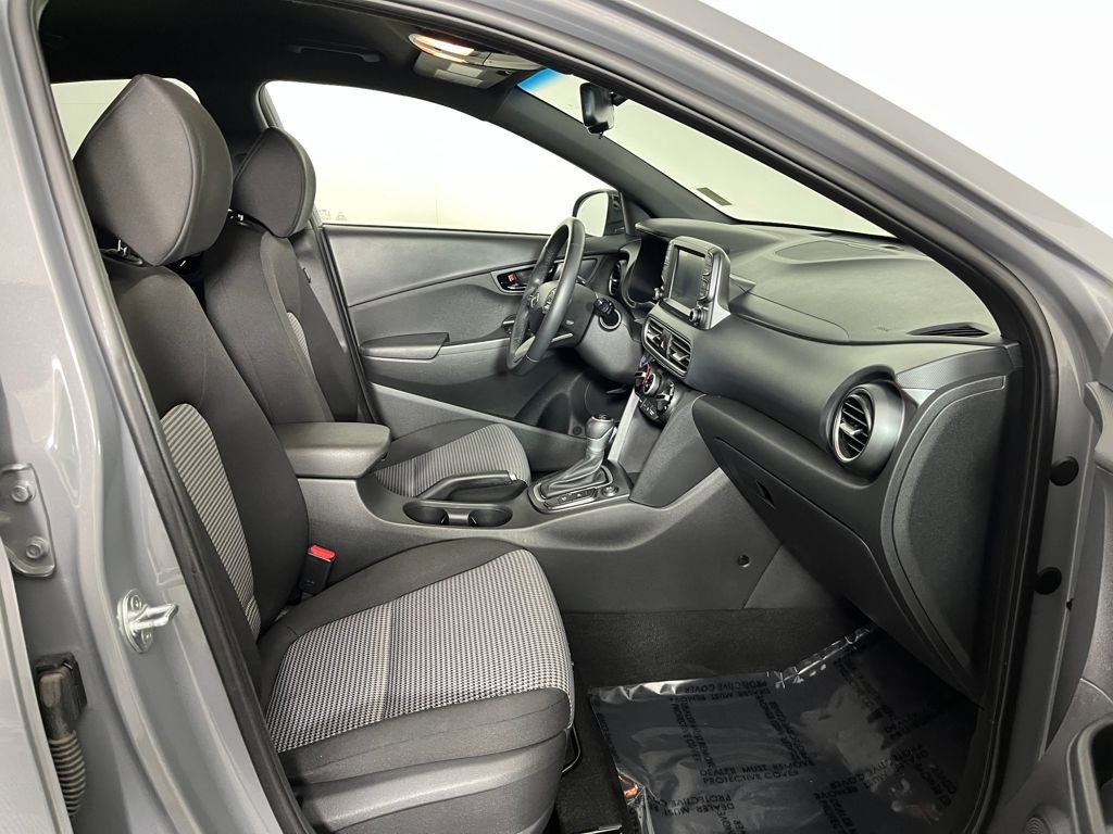 Used 2021 Hyundai Kona Night image 17