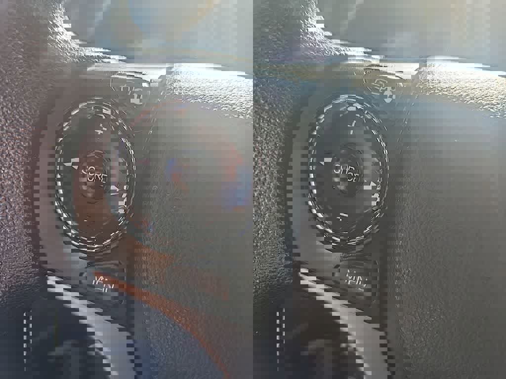 Used 2015 Honda Civic SE image 18