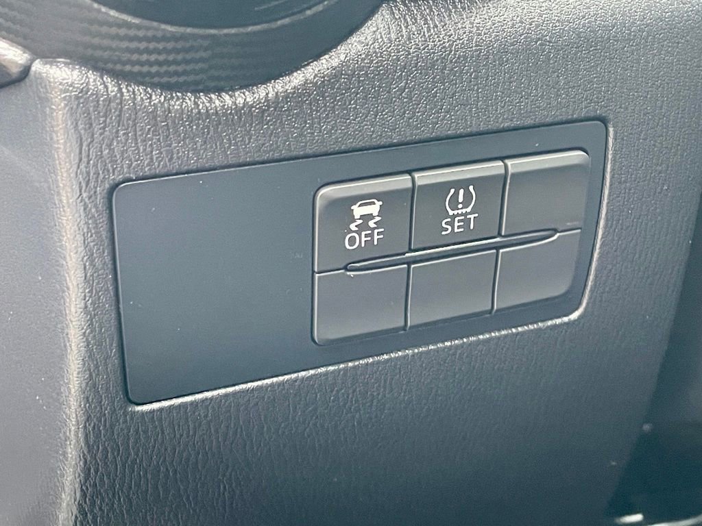 Used 2016 Scion iA FWD image 16