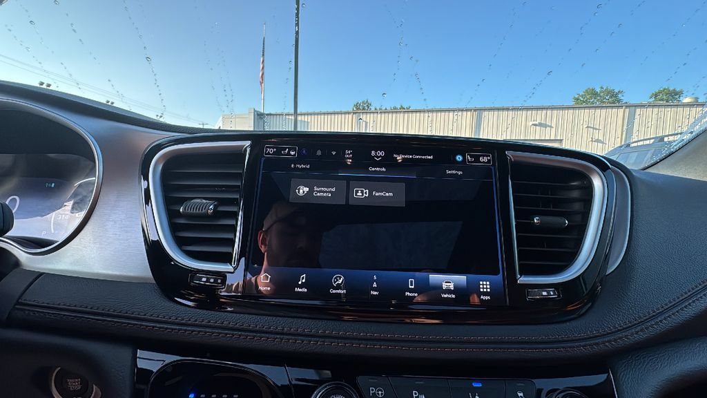 Used 2024 Chrysler Pacifica Pinnacle FWD image 20