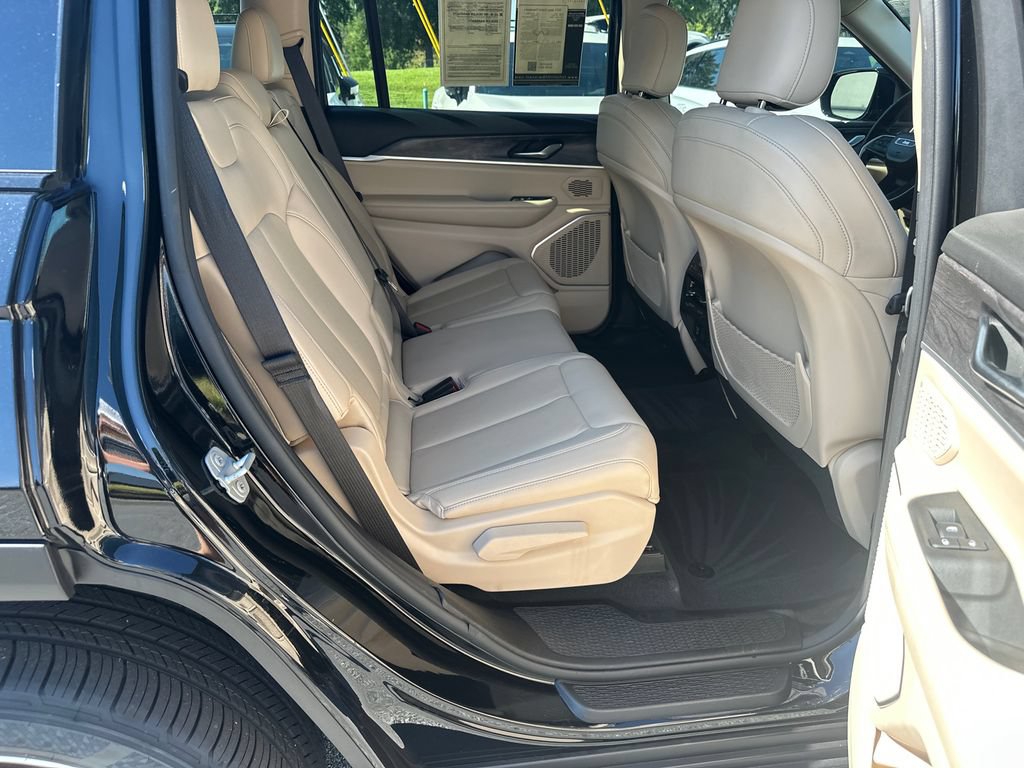 Used 2021 Jeep Grand Cherokee L Limited w/ MOPAR Finishing Package AWD/4WD image 13