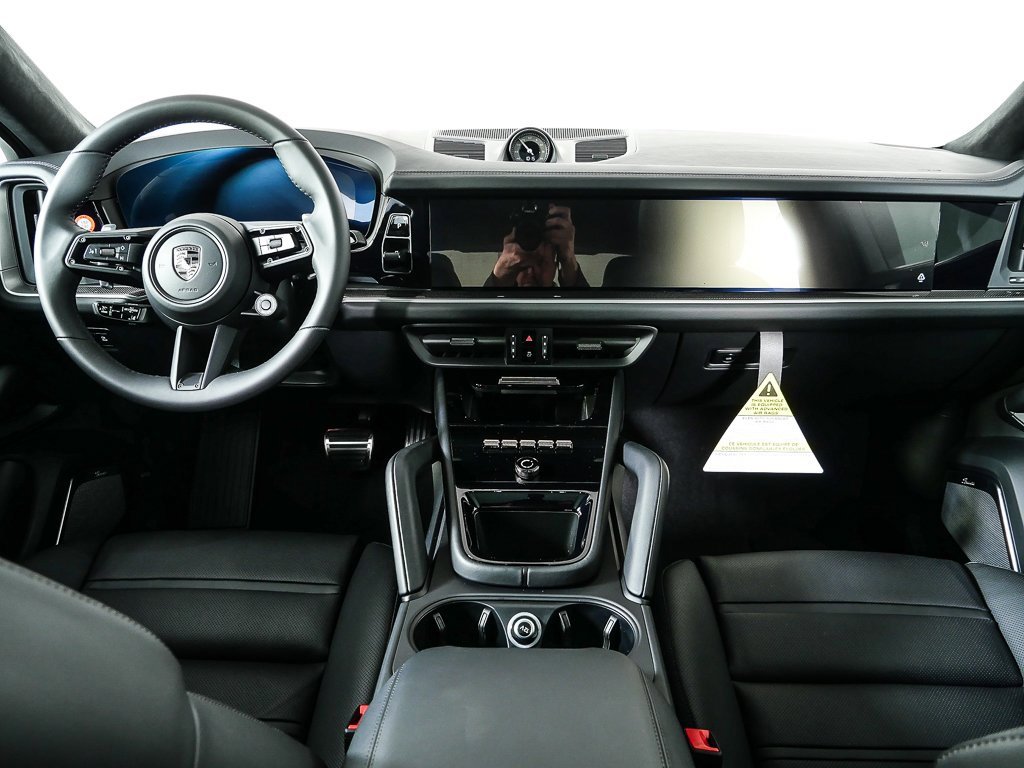 New 2026 Porsche Cayenne Turbo image 21