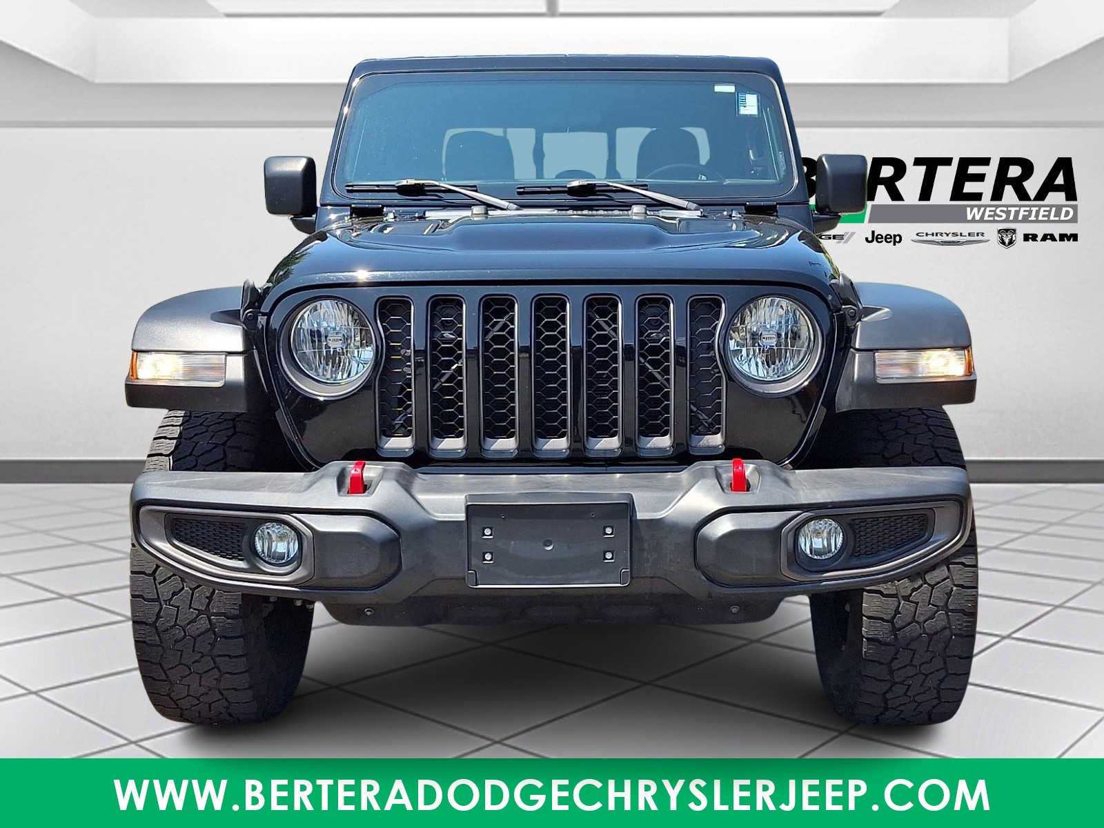 Used 2021 Jeep Gladiator Rubicon w/ Trailer Tow Package AWD/4WD image 2