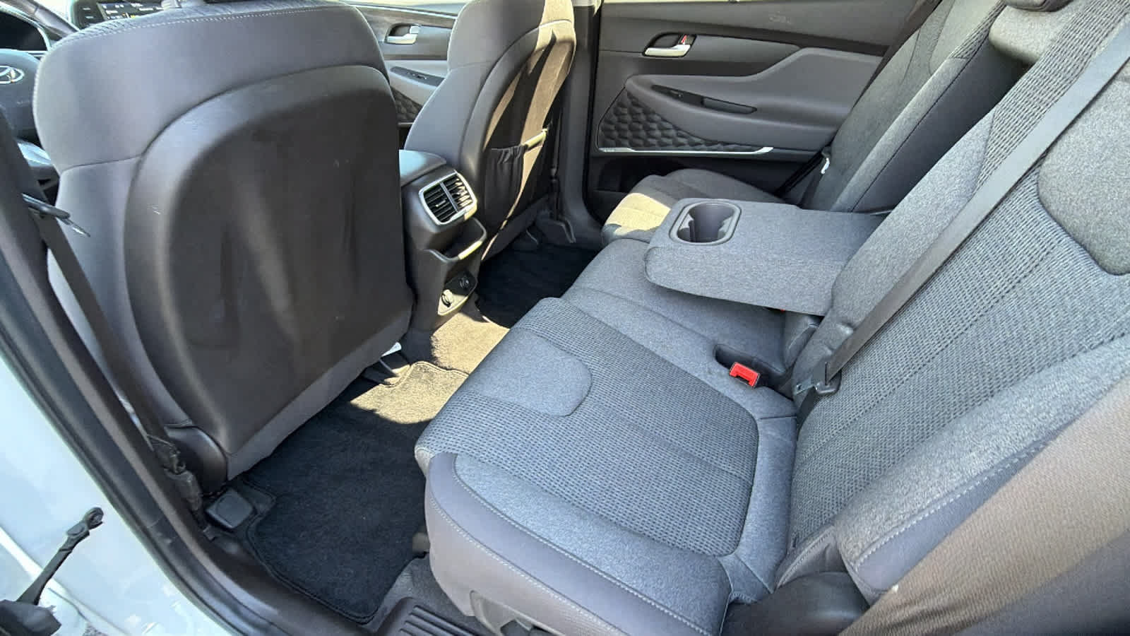 Used 2020 Hyundai Santa Fe SEL w/ Convenience Package FWD image 24
