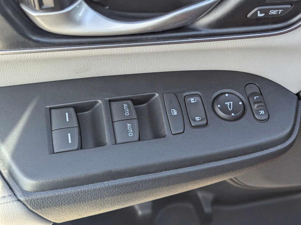 Used 2022 Honda CR-V EX-L image 22