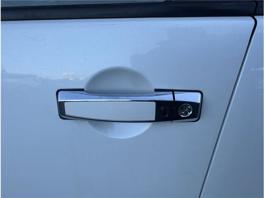 Used 2015 Nissan Armada Platinum image 34