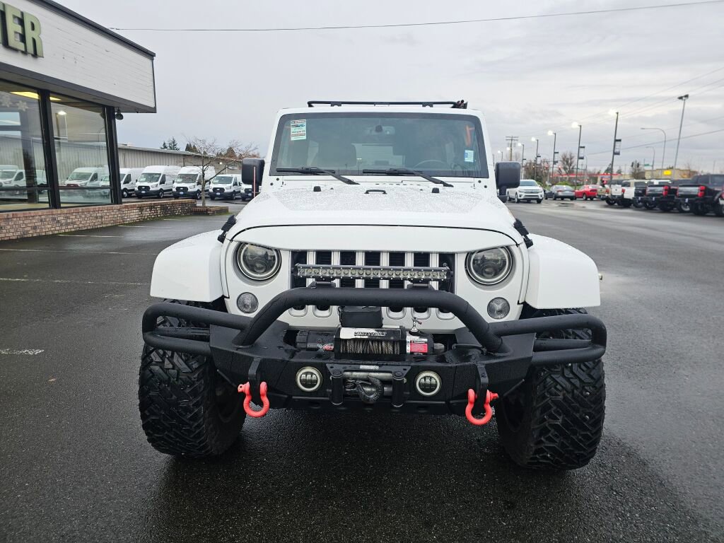 Used 2018 Jeep Wrangler Unlimited Sahara image 3