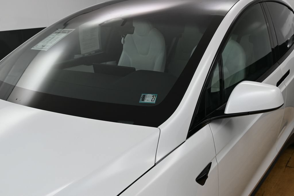 Used 2023 Tesla Model X AWD/4WD image 5