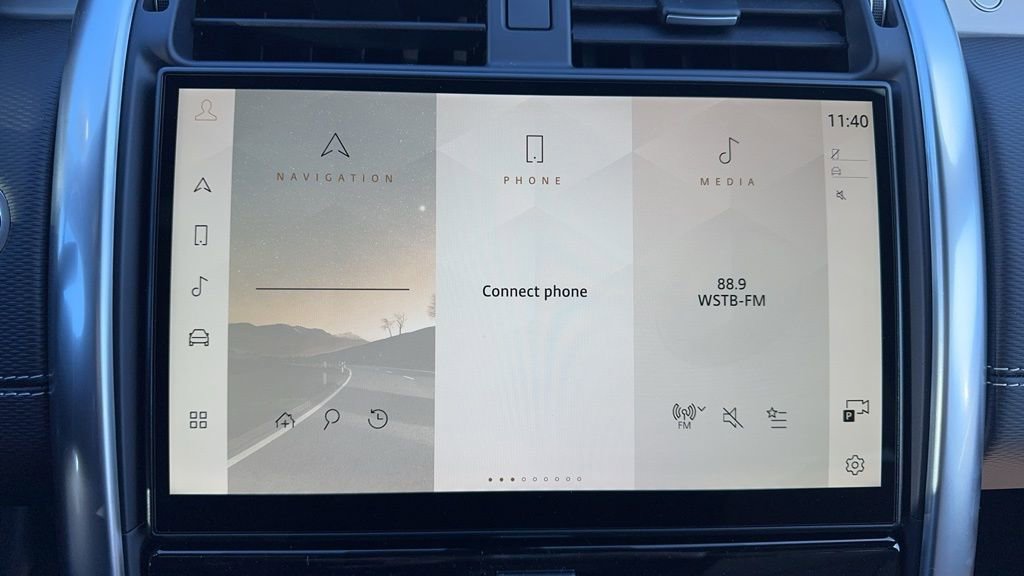 New 2024 Land Rover Discovery Dynamic SE image 14