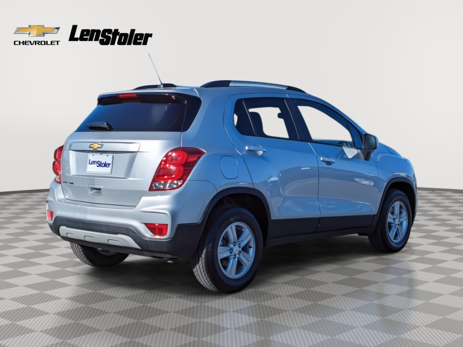 Used 2022 Chevrolet Trax LT w/ LT Convenience Package image 6