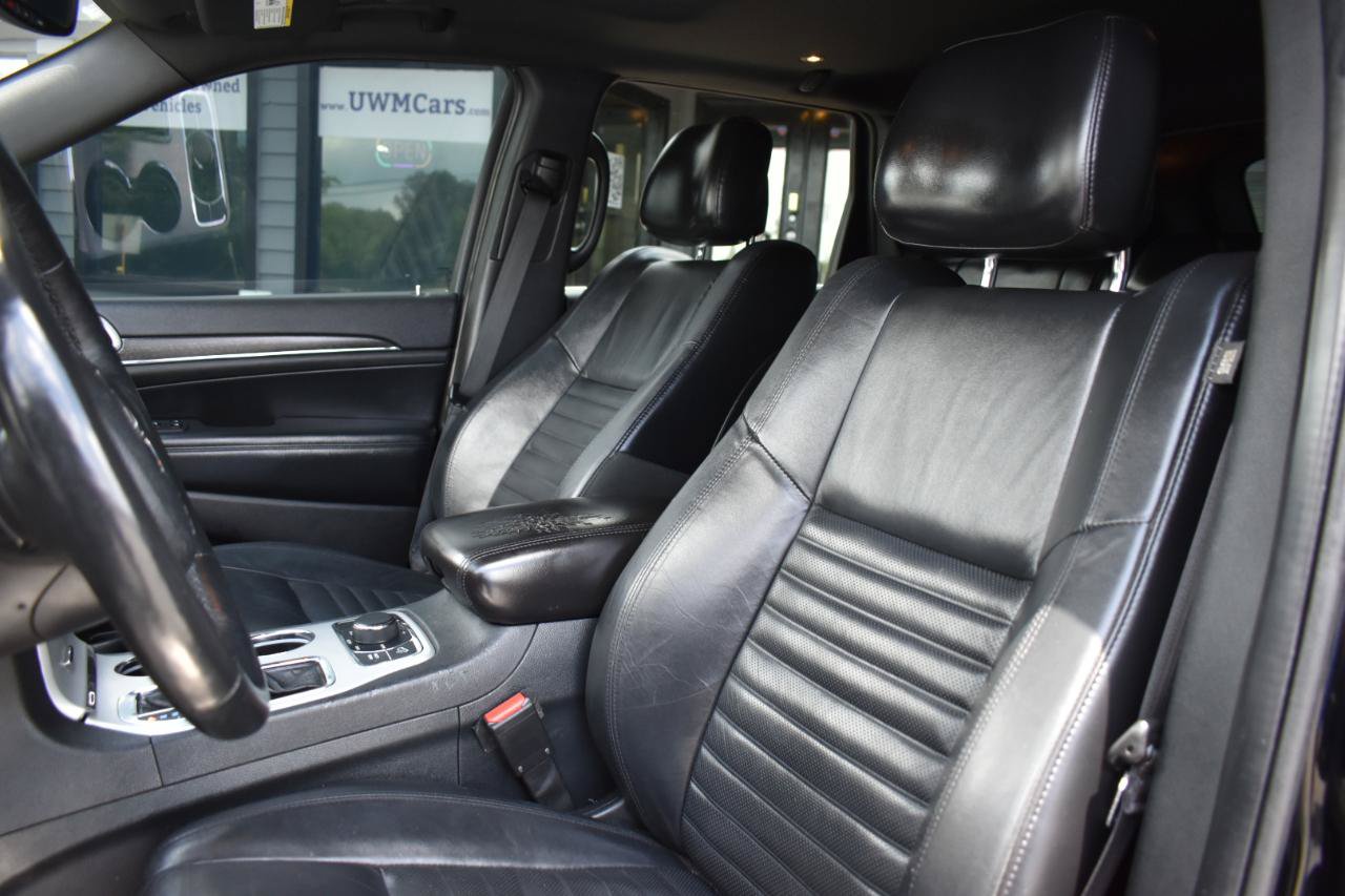 Used 2018 Jeep Grand Cherokee Limited AWD/4WD image 23