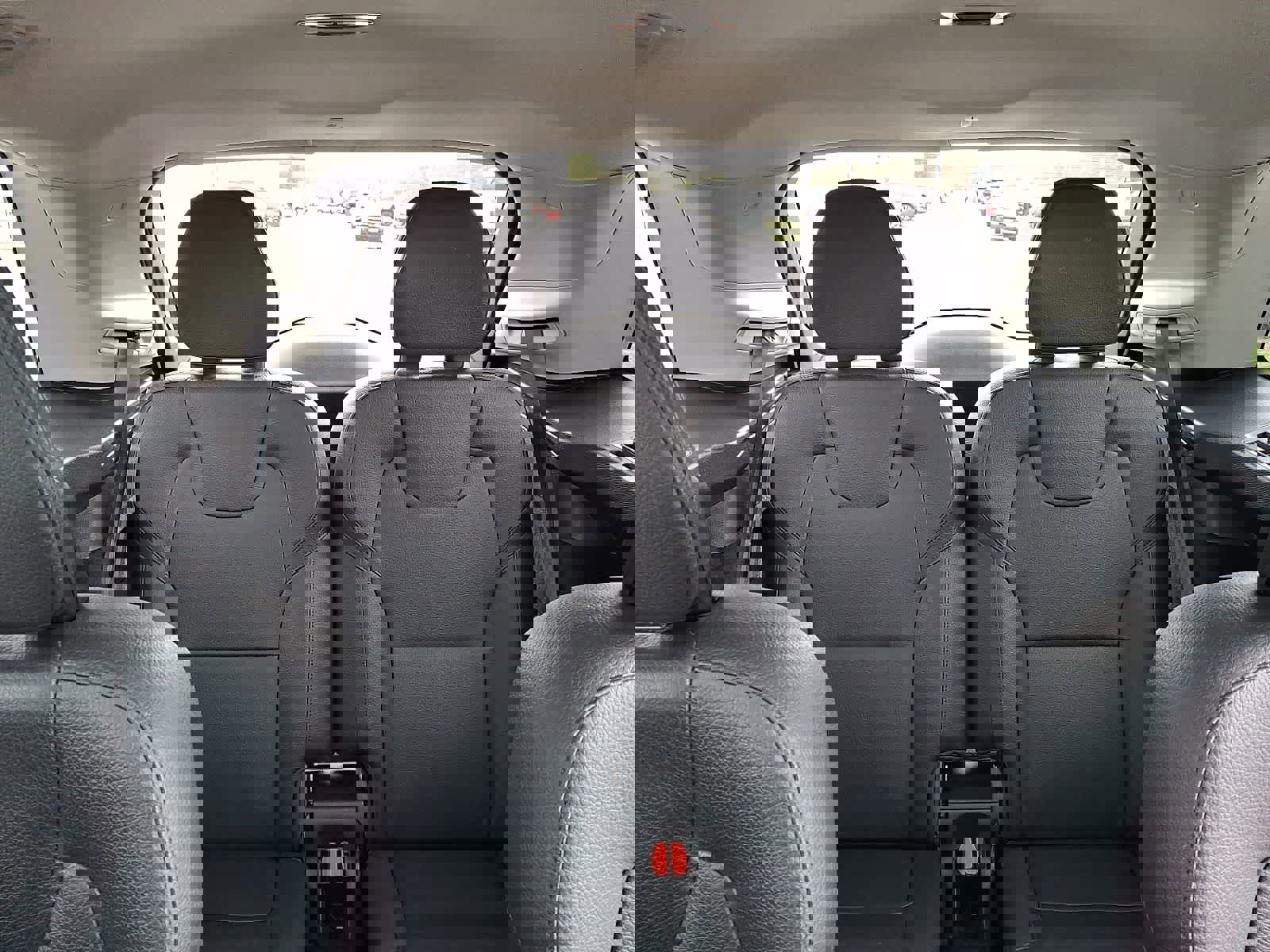 Used 2022 Volvo XC90 T6 Momentum w/ Climate Package image 11