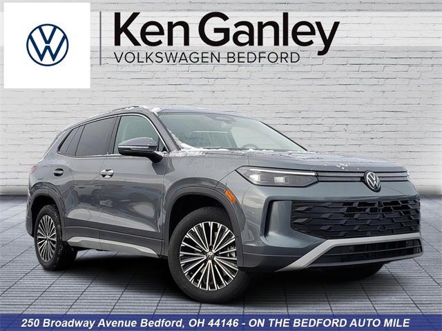 New 2025 Volkswagen Tiguan S image 1