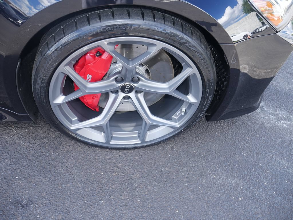 Certified 2024 Audi RS 6 performance AWD/4WD image 21