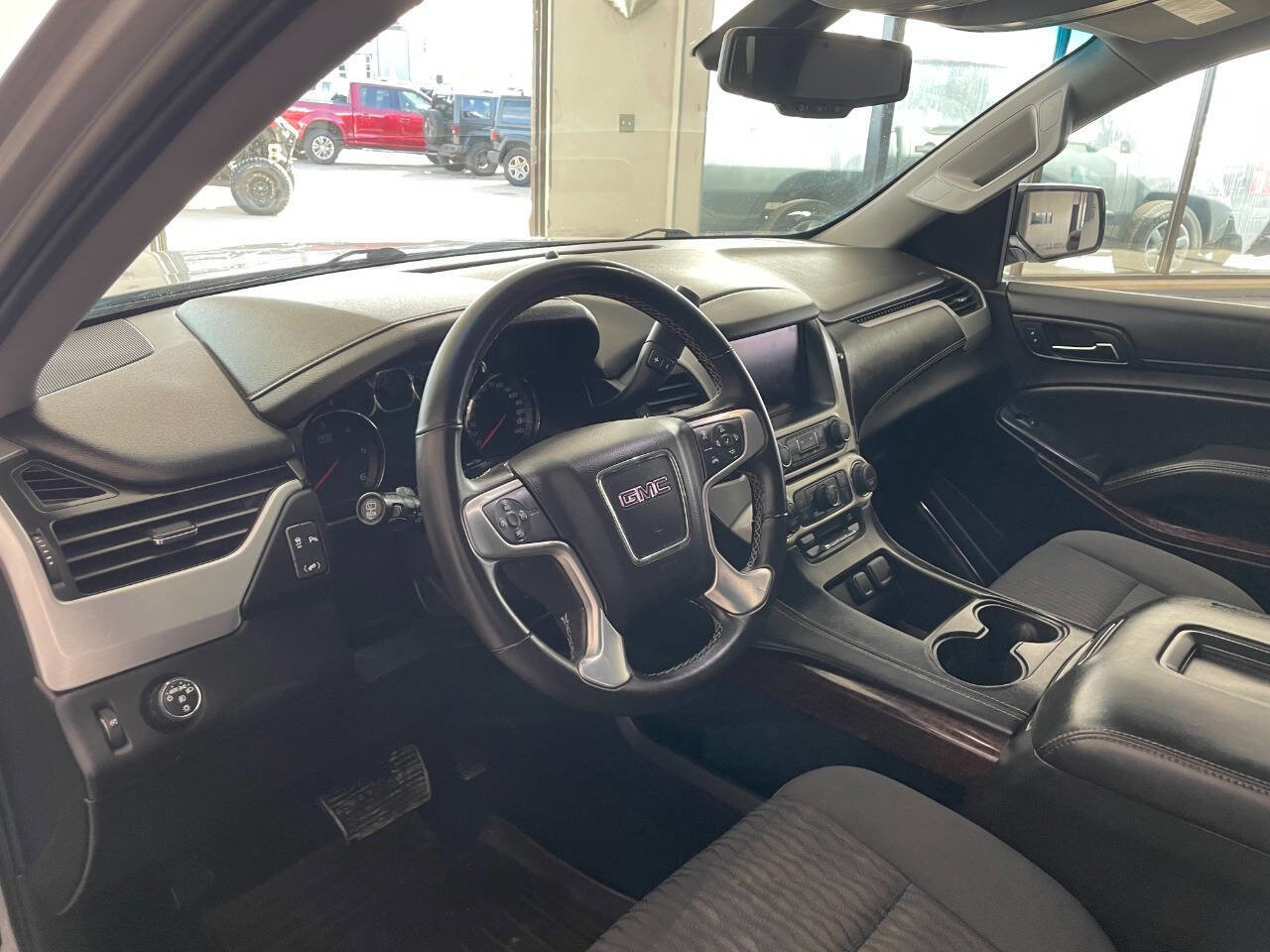 Used 2016 GMC Yukon XL SLE w/ Convenience Package image 18