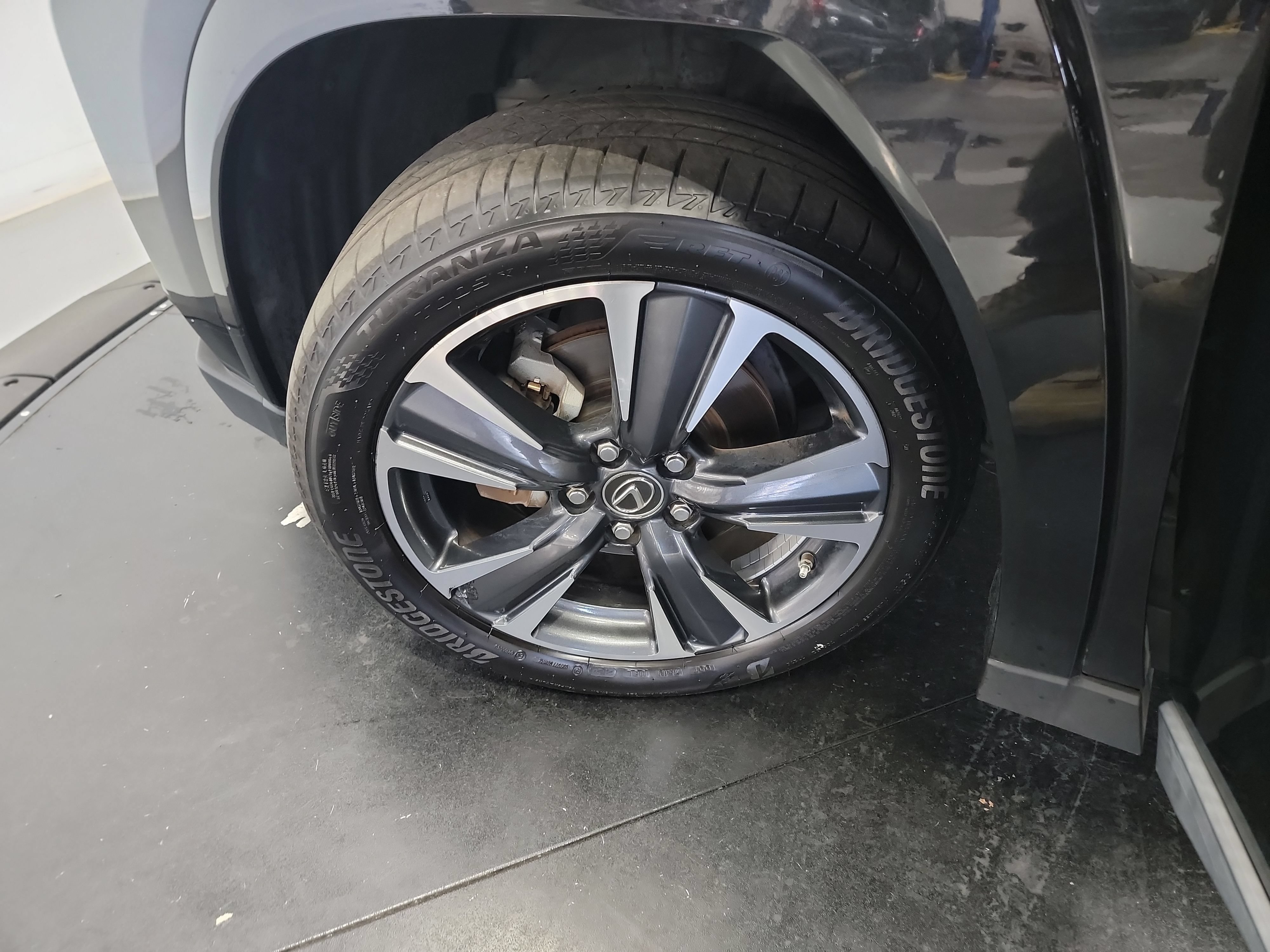 Used 2022 Lexus UX 200 w/ Premium Package FWD image 30
