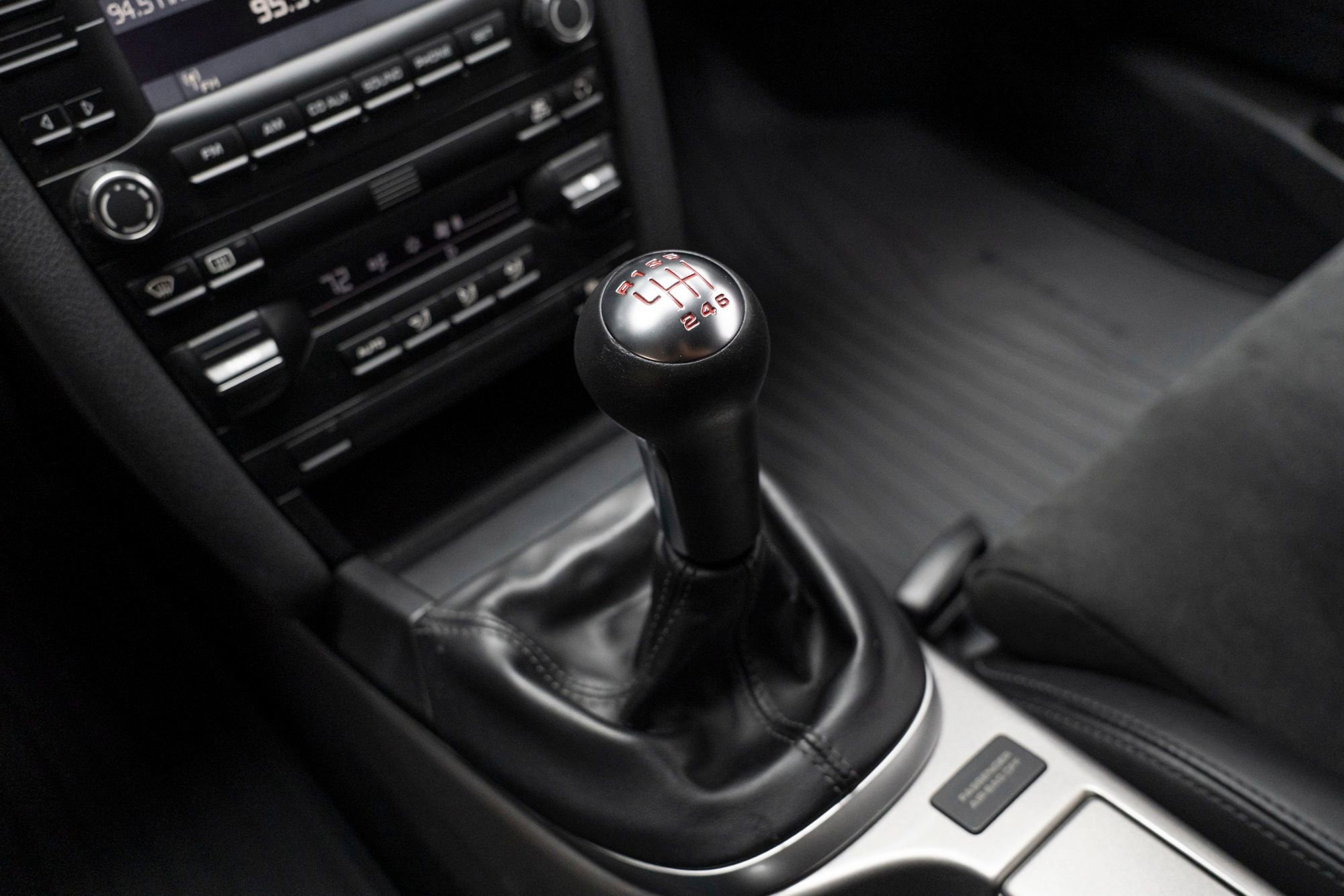Used 2012 Porsche Cayman R image 30