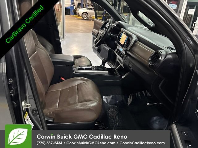 Used 2017 Toyota Tacoma Limited w/ Tow Package AWD/4WD image 37