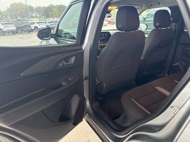 Used 2026 Chevrolet TrailBlazer LT w/ Convenience Package AWD/4WD image 31