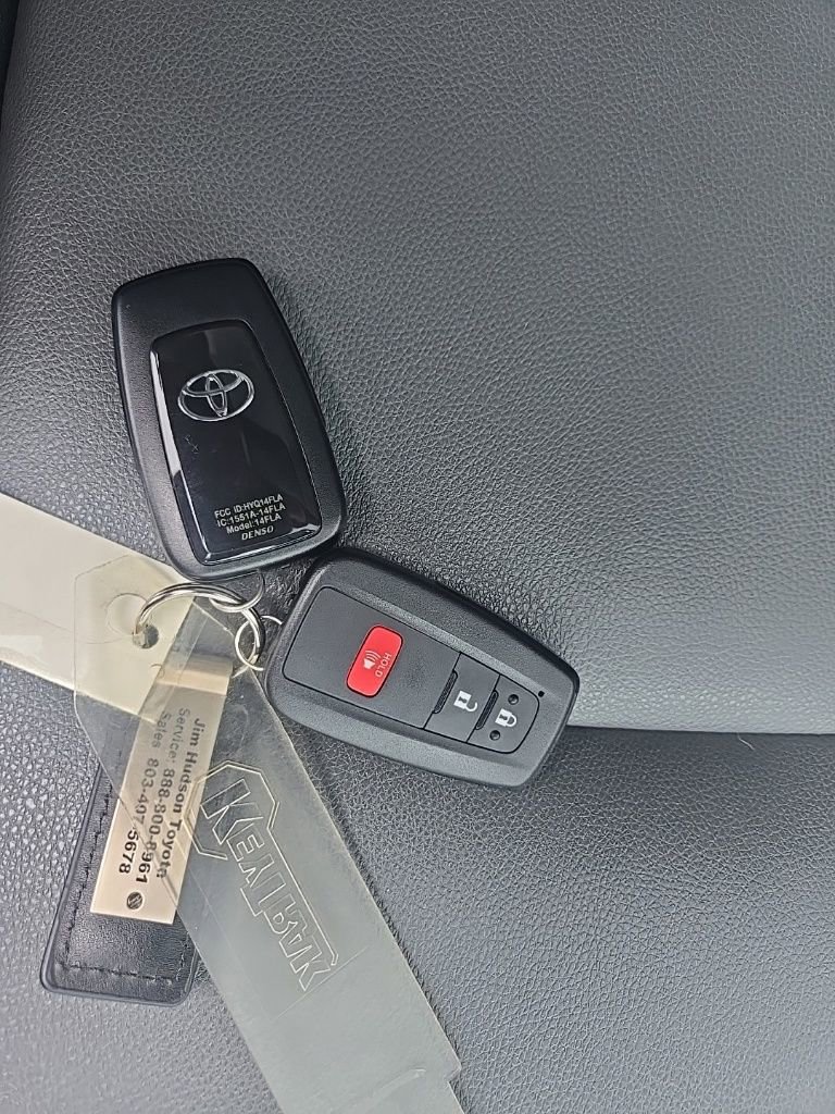 Used 2024 Toyota 4Runner SR5 Premium w/ Moonroof Package RWD image 40