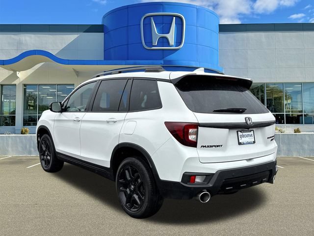 Used 2024 Honda Passport Black Edition image 4