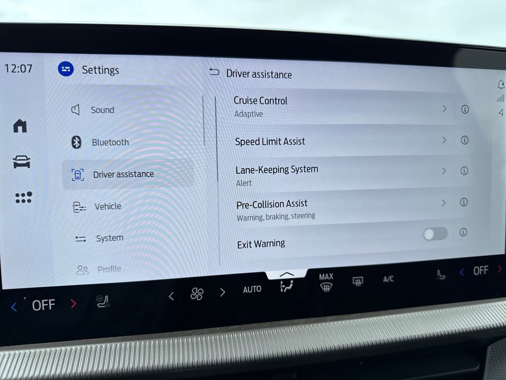 New 2026 Ford Explorer Active image 27