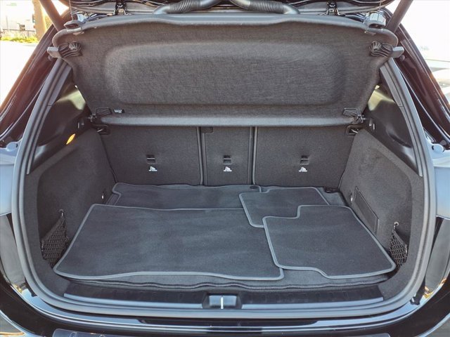 Used 2025 Mercedes-Benz GLA 250 4MATIC image 23