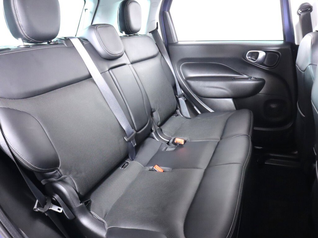 Used 2018 FIAT 500L Lounge image 39