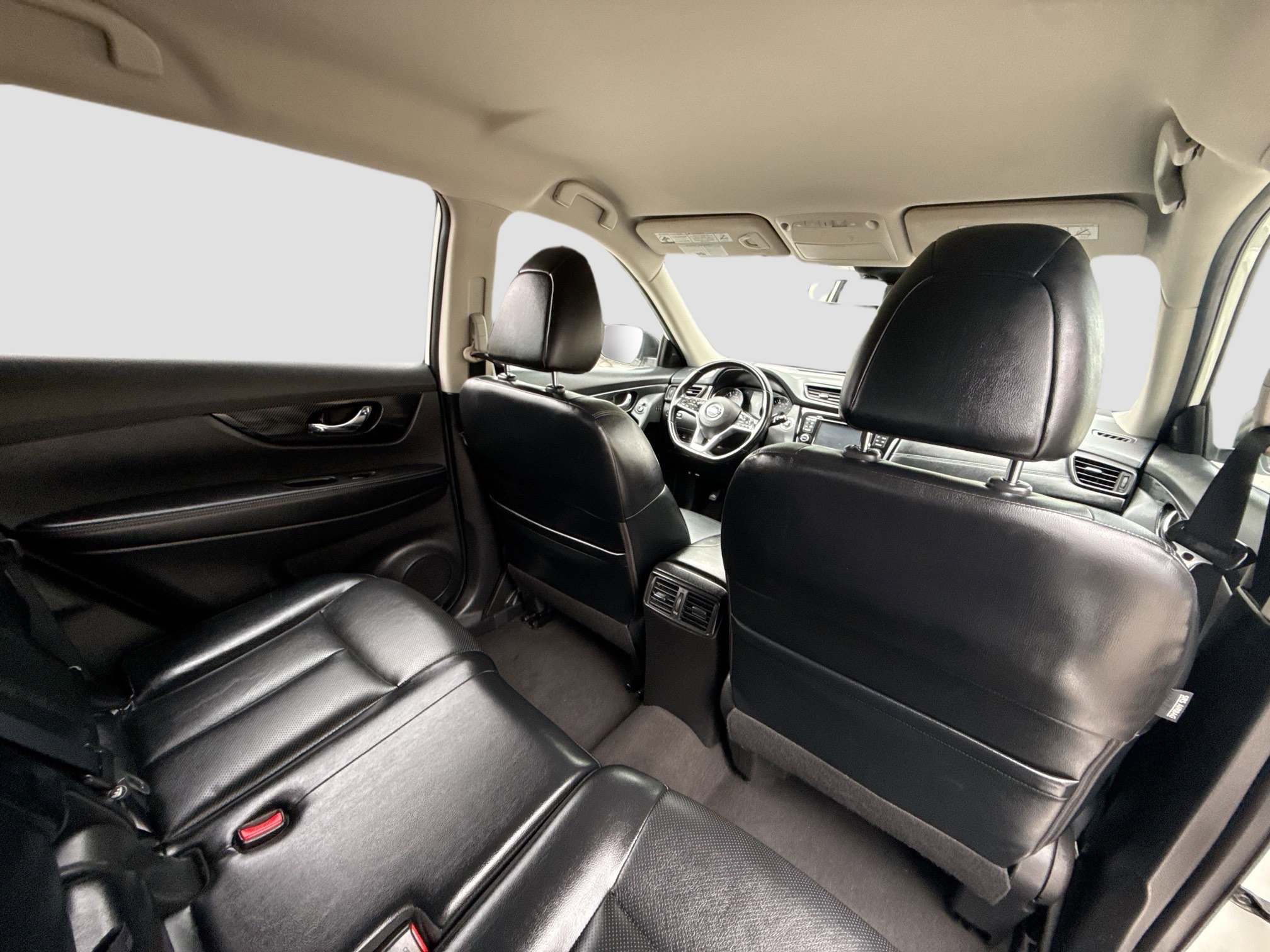 Used 2017 Nissan Rogue SL image 28