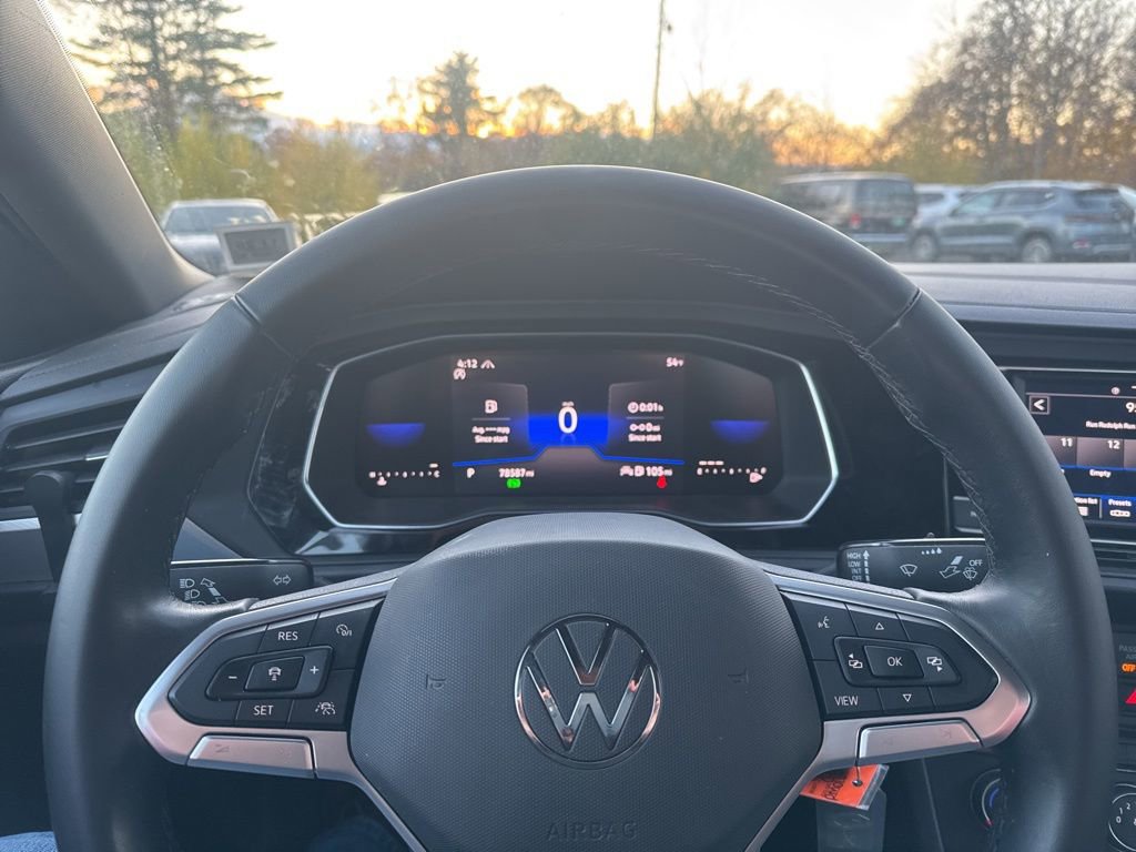 Used 2023 Volkswagen Jetta Sport image 11