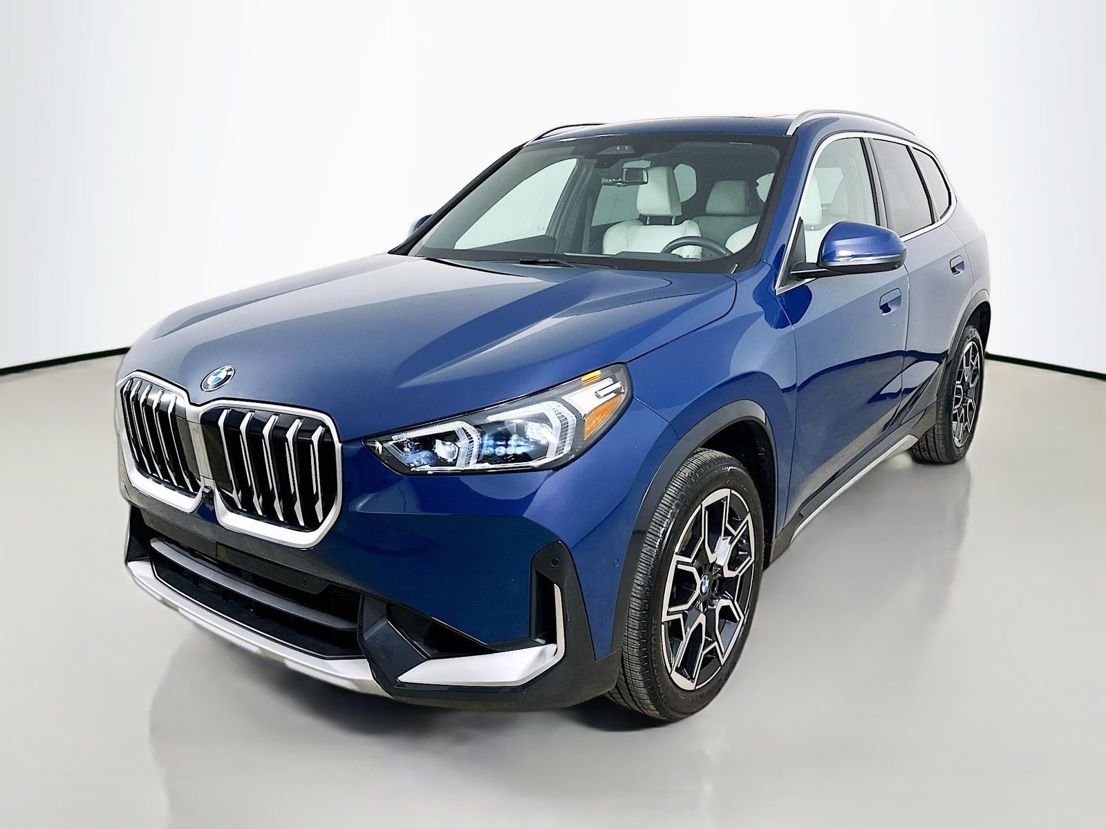 Used 2026 BMW X1 xDrive28i w/ Technology Package