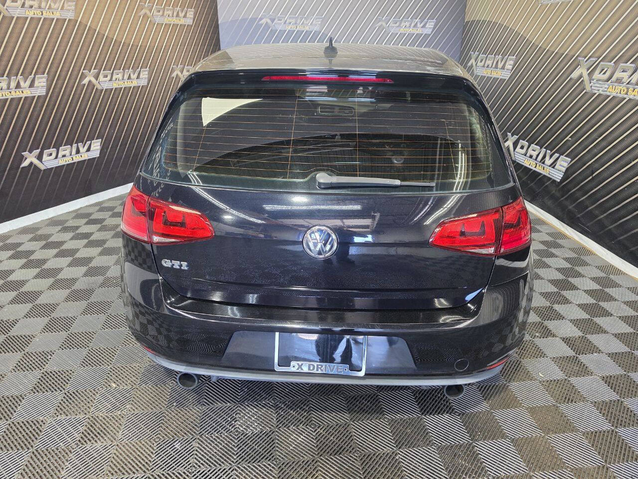 Used 2016 Volkswagen GTI SE FWD image 6