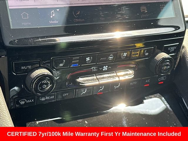 Certified 2023 Jeep Grand Cherokee Overland AWD/4WD image 22
