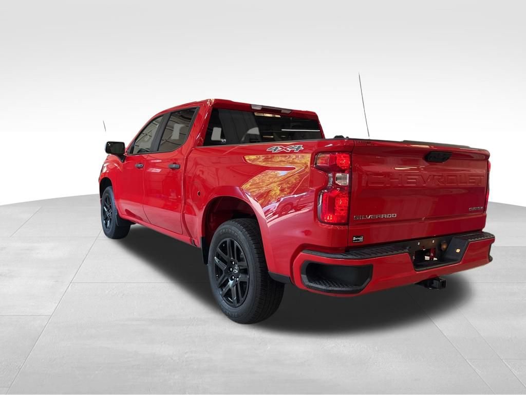 Used 2024 Chevrolet Silverado 1500 Custom AWD/4WD image 3