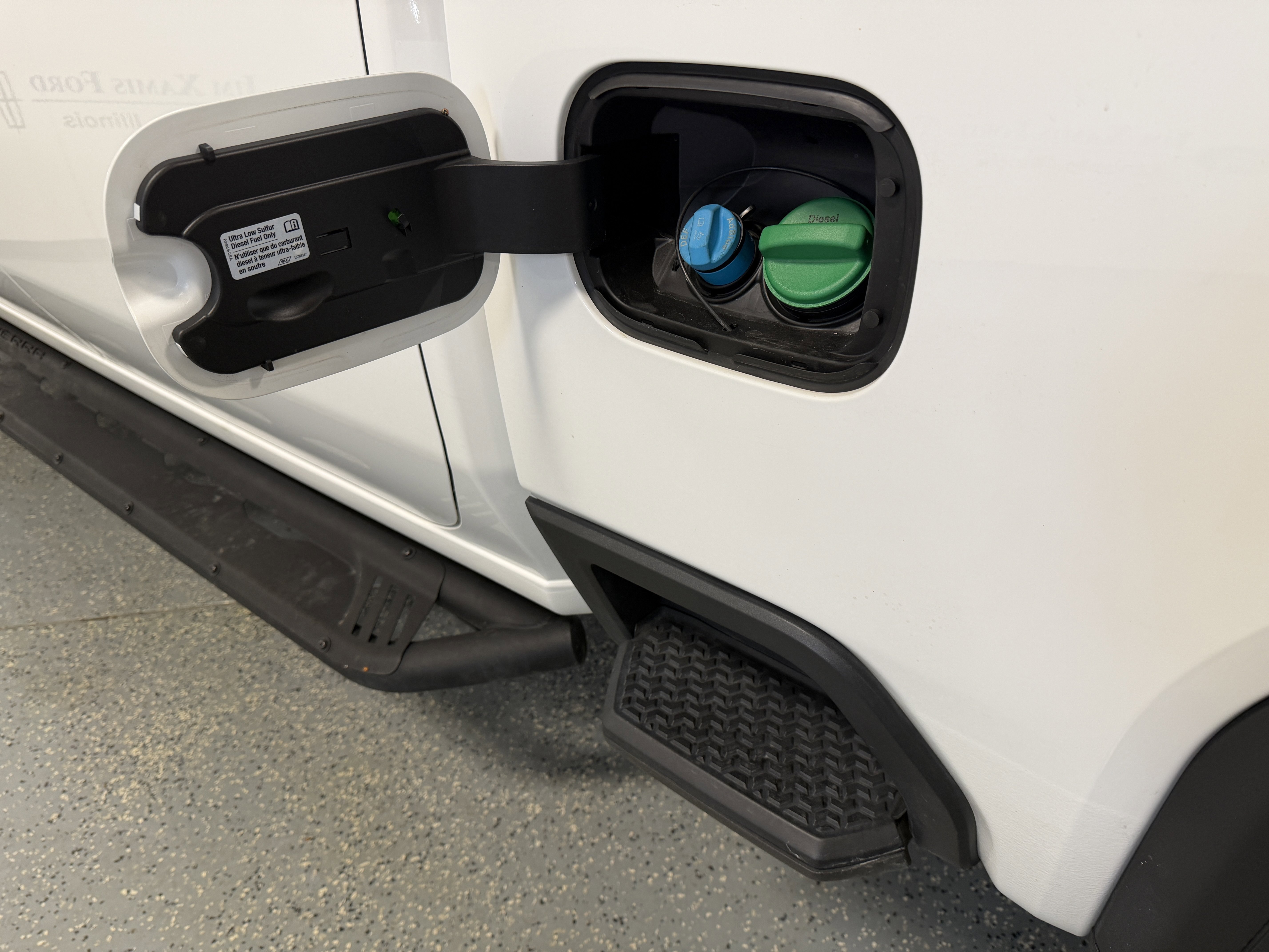 Used 2024 GMC Sierra 2500 AT4 w/ AT4 Preferred Package image 28