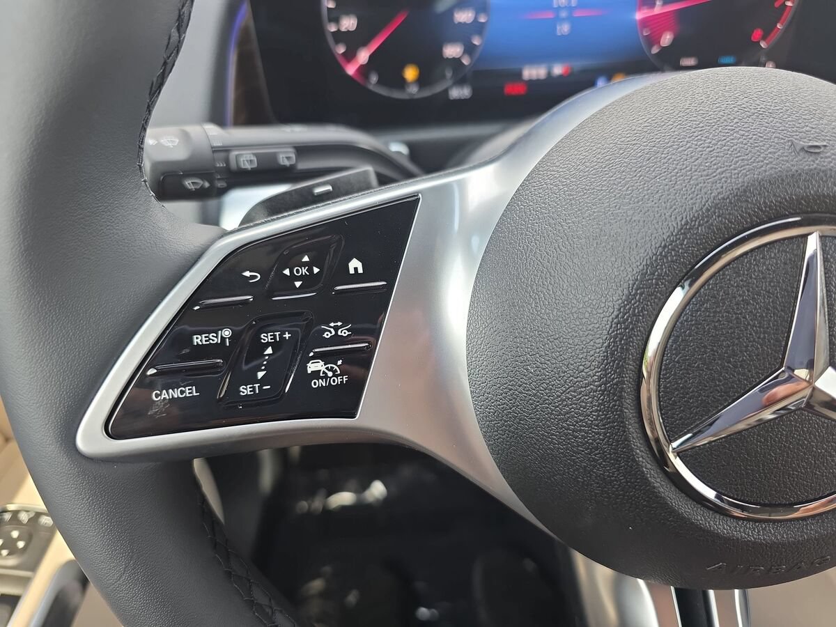 New 2026 Mercedes-Benz GLB 250 image 17