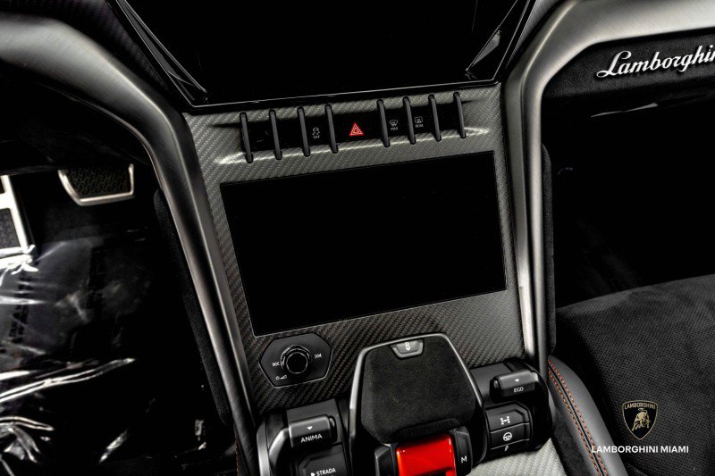 Used 2023 Lamborghini Urus Performante image 37