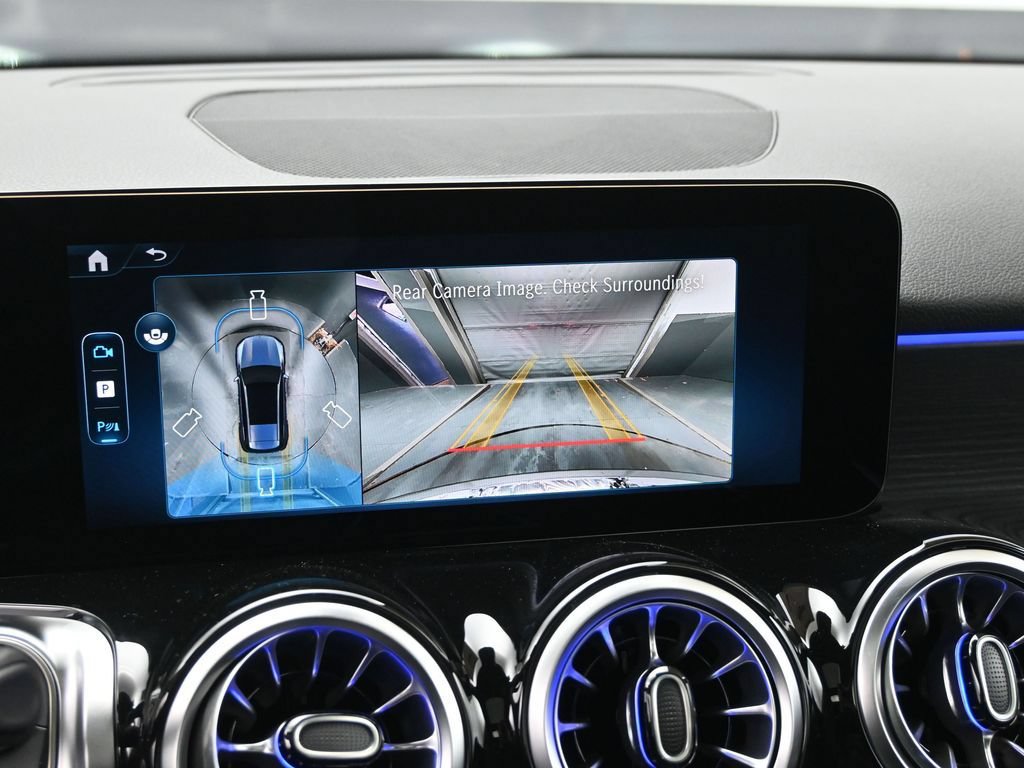 New 2026 Mercedes-Benz GLB 250 4MATIC image 13