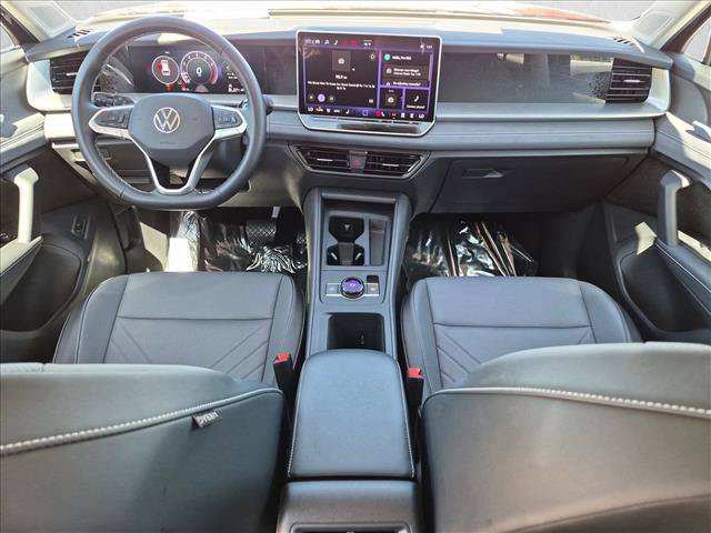 Used 2026 Volkswagen Tiguan SE AWD/4WD image 18