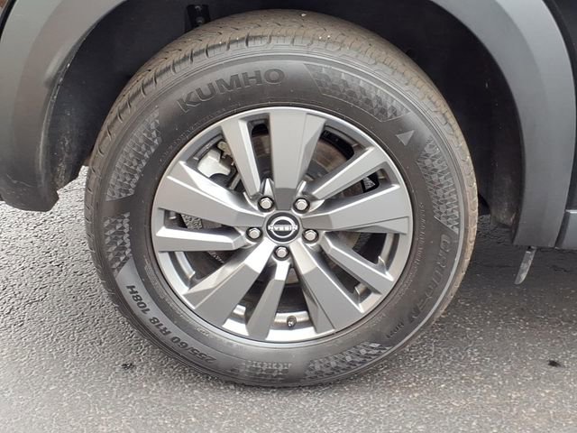 Used 2025 Nissan Pathfinder SV AWD/4WD image 24