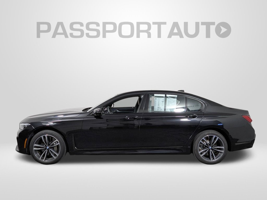 Used 2020 BMW 750i xDrive w/ Executive Package AWD/4WD image 2