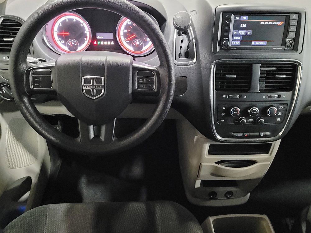 Used 2019 Dodge Grand Caravan SE FWD image 22