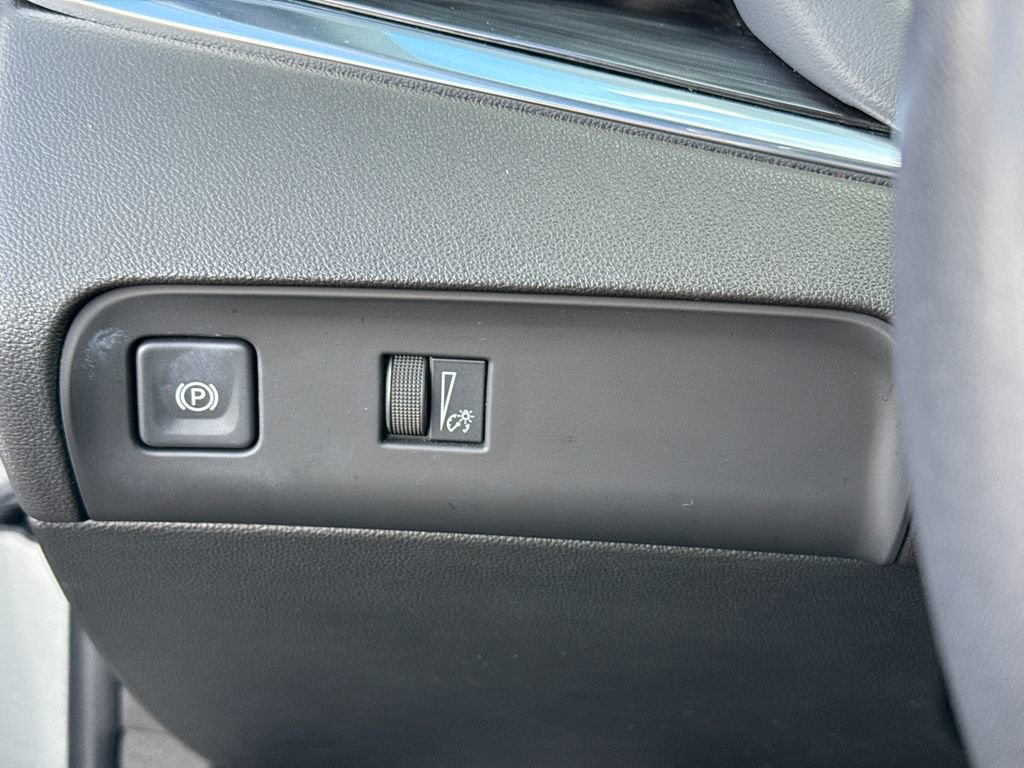 Certified 2023 Buick Enclave Essence w/ Experience Buick Package image 20