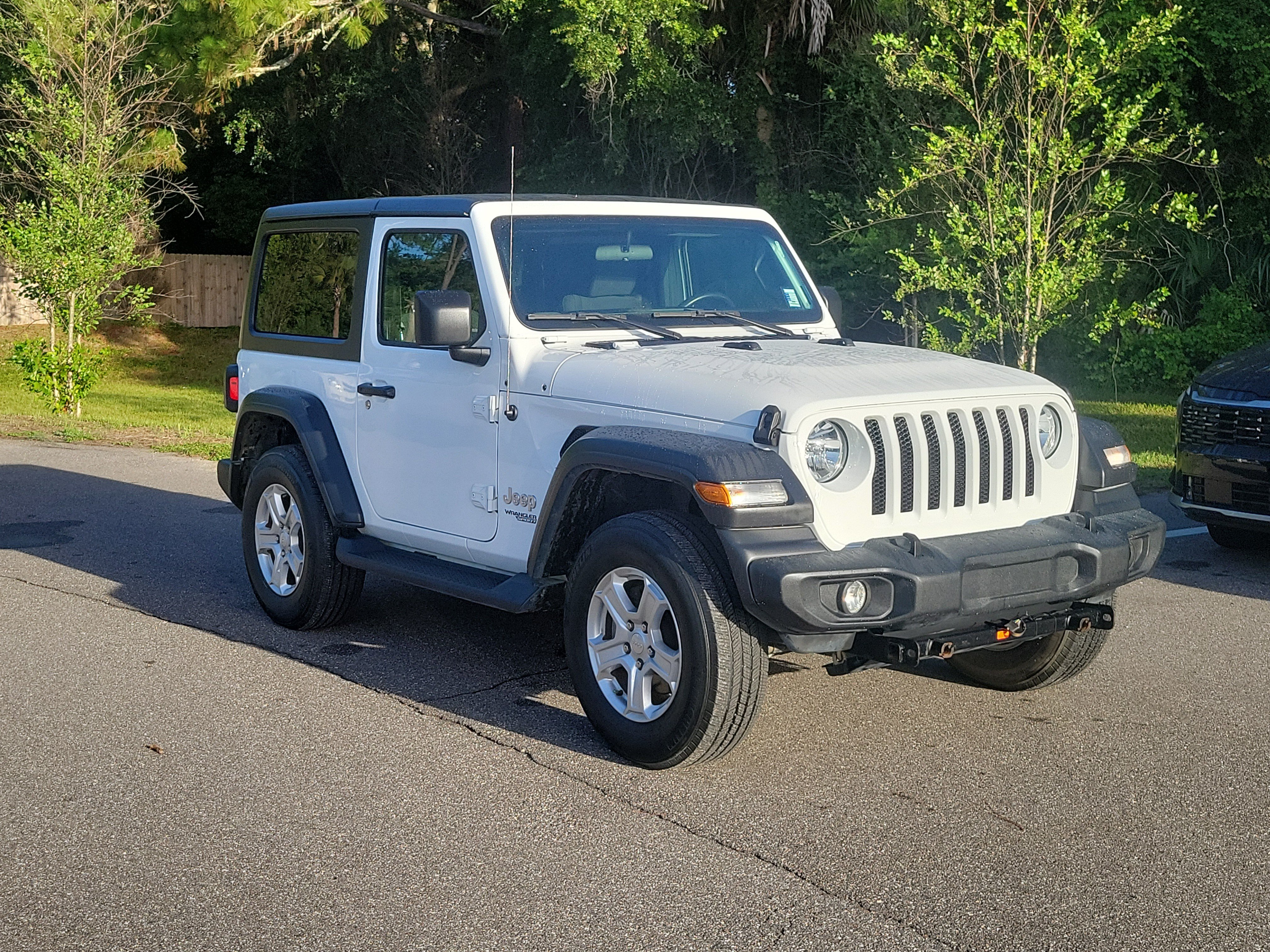 Used 2020 Jeep Wrangler Sport AWD/4WD image 34