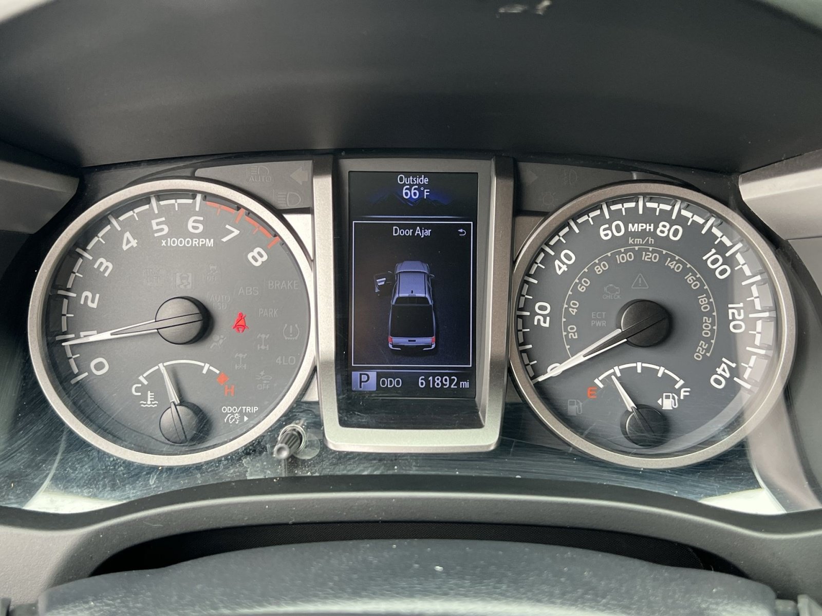 Used 2019 Toyota Tacoma SR5 AWD/4WD image 16