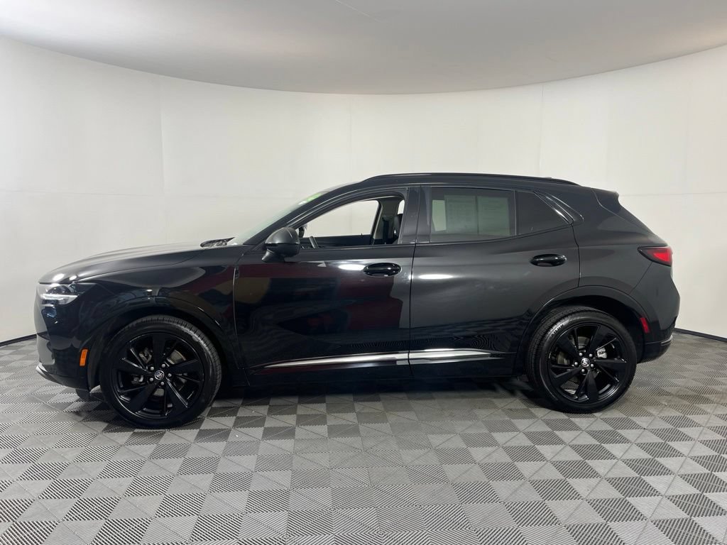 Certified 2022 Buick Envision Essence w/ Technology Package I FWD image 2