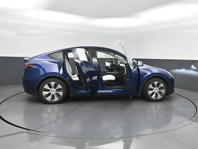 Used 2021 Tesla Model Y Long Range AWD/4WD image 26