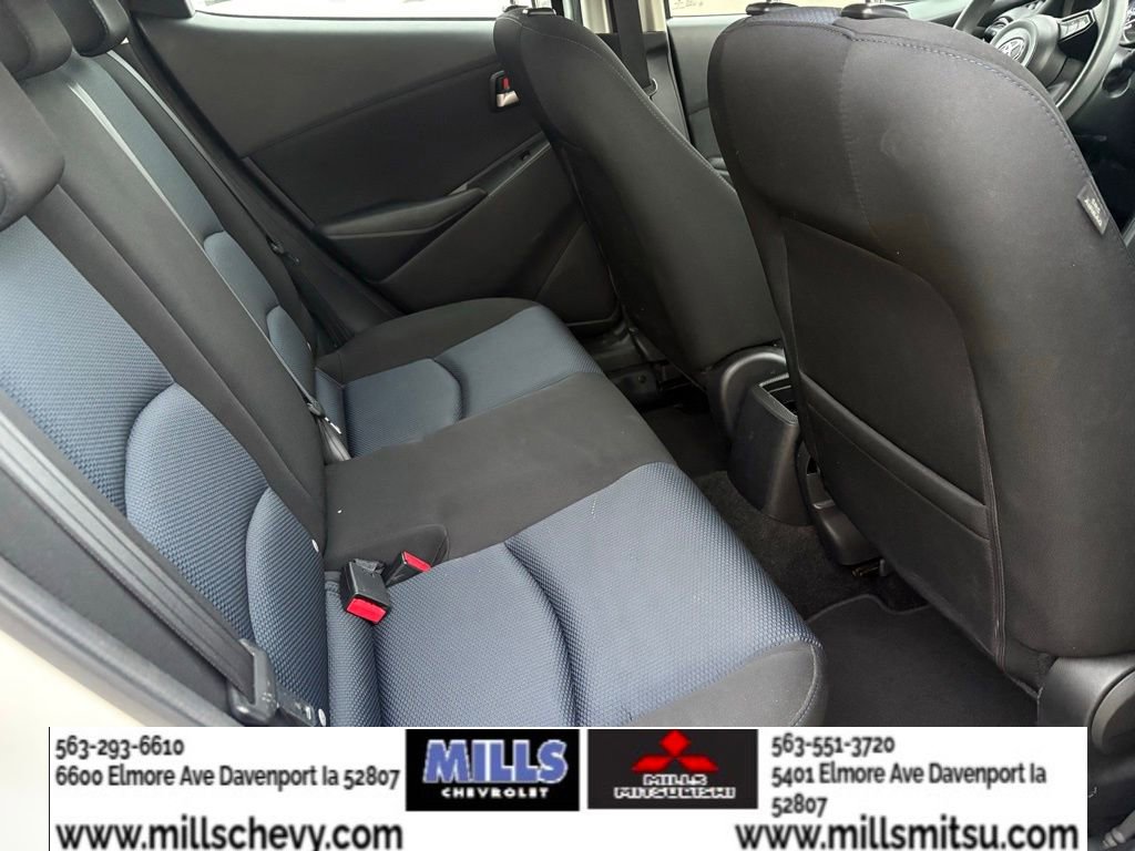 Used 2019 Toyota Yaris LE image 15