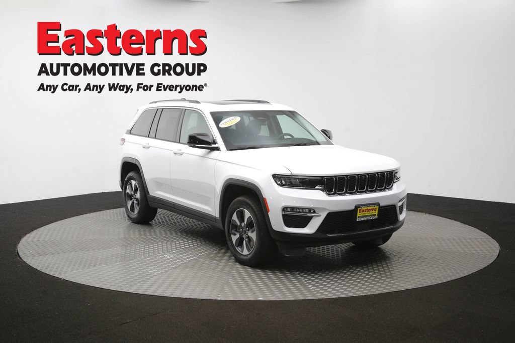 Used 2022 Jeep Grand Cherokee Limited 4xe w/ Luxury Tech Group II AWD/4WD image 54