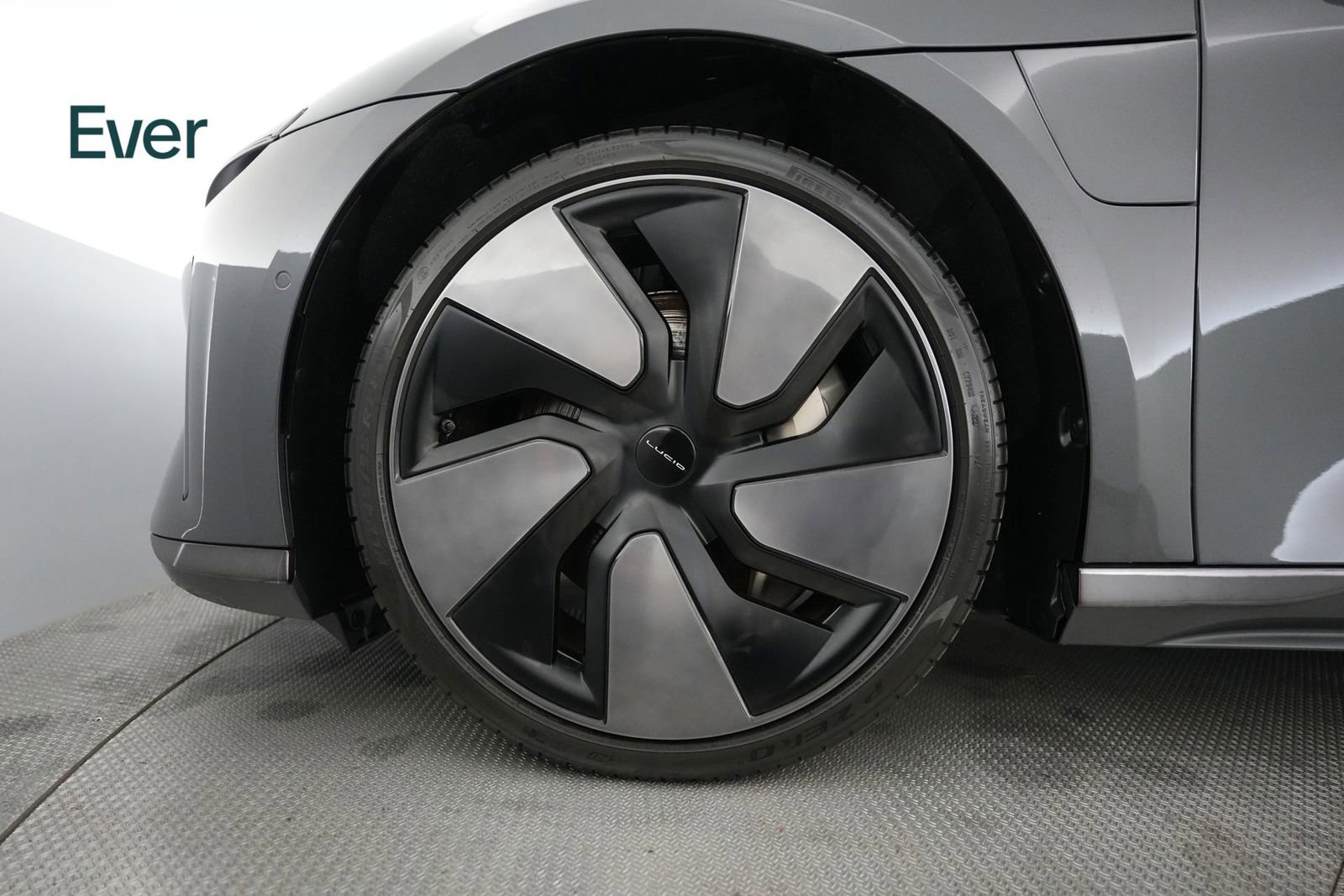 Used 2024 Lucid Air Touring image 22